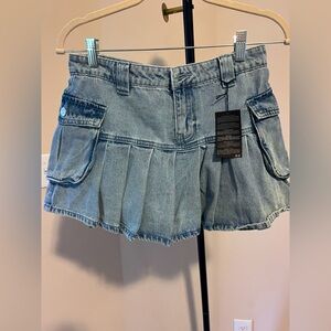 Forever 21. Denim Mini Skirt. Size S